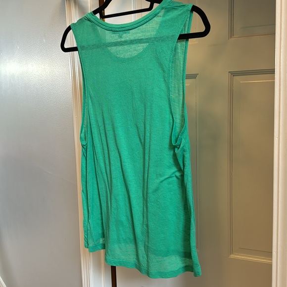 Shamrock Tank - Picture 3 of 3